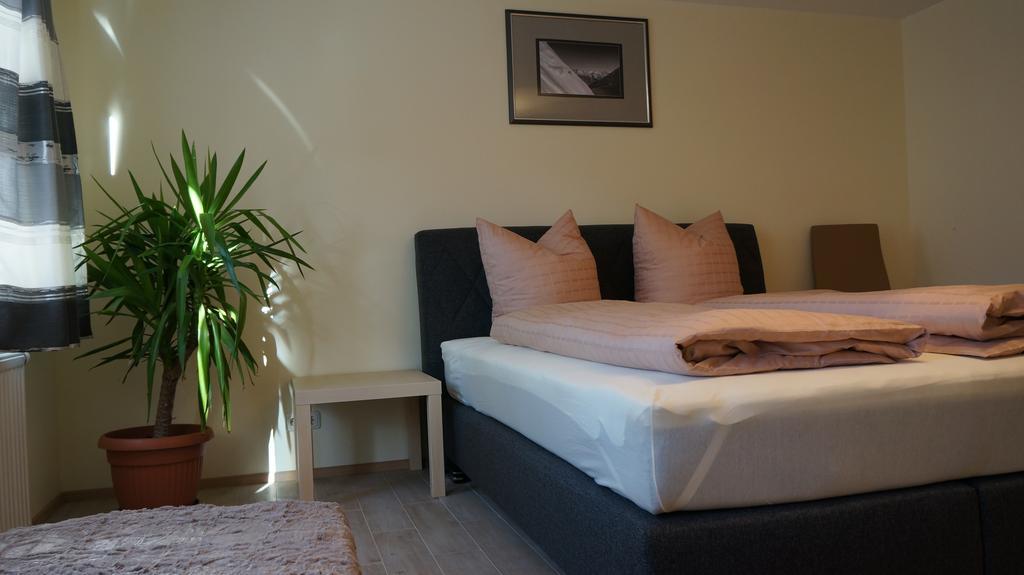 Ferienwohnung Seppl Stoba Schruns Zimmer foto